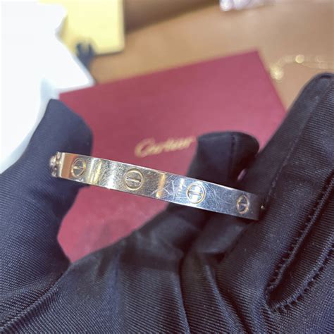 cartier love bracelet scratches easily.